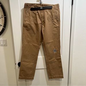 GAP~Men’s Cadet Khaki Pants with Patch on Knee. Tan Color button front. SZ:36X32
